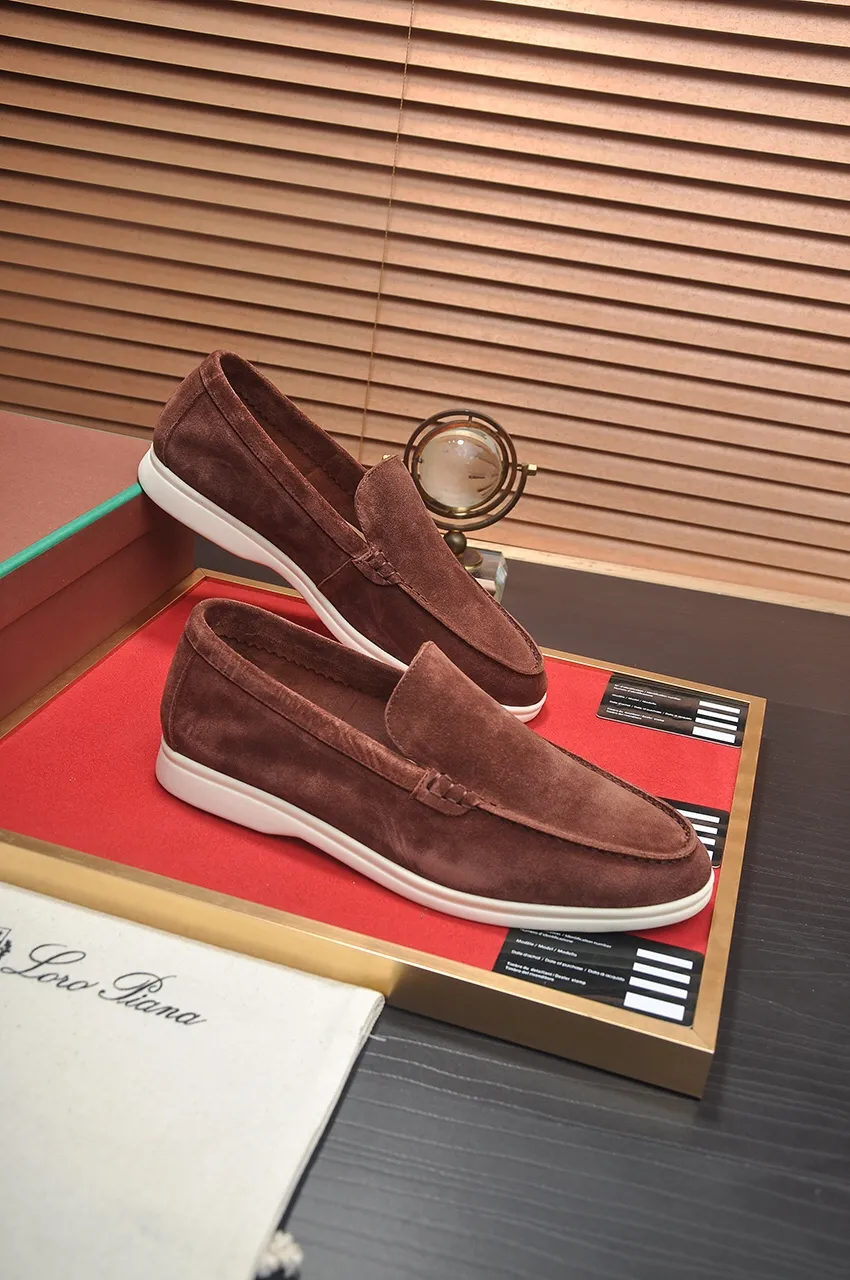 Men's shoes 💰400💶[𝐥𝐨𝐫𝐨 𝐏𝐢𝐚𝐧𝐚] [Couple model] High-end quality, affordable price, LP classic loafers, Italian treasure brand, the only brand that can match Hermès! Only after wearing it do we know that we can’t live up to our feet. Women’s code: 35-40 (customized sizes 34, 41, 42 are non-returnable) Men’s code: 38-44 (customized 45, 46, 47, 48 are non-refundable) Fabric: Customized imported cashmere Lining: Customized imported fetal cowhide Foot: Imported benzene-dyed calfskin Outsole: Exclusive original glass rubber outsole